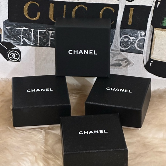 CHANEL BOX FOR Earring Ring Brooch Black Size 2.6” X 2.6” ( Listing For 1 Only) - Picture 7 of 9